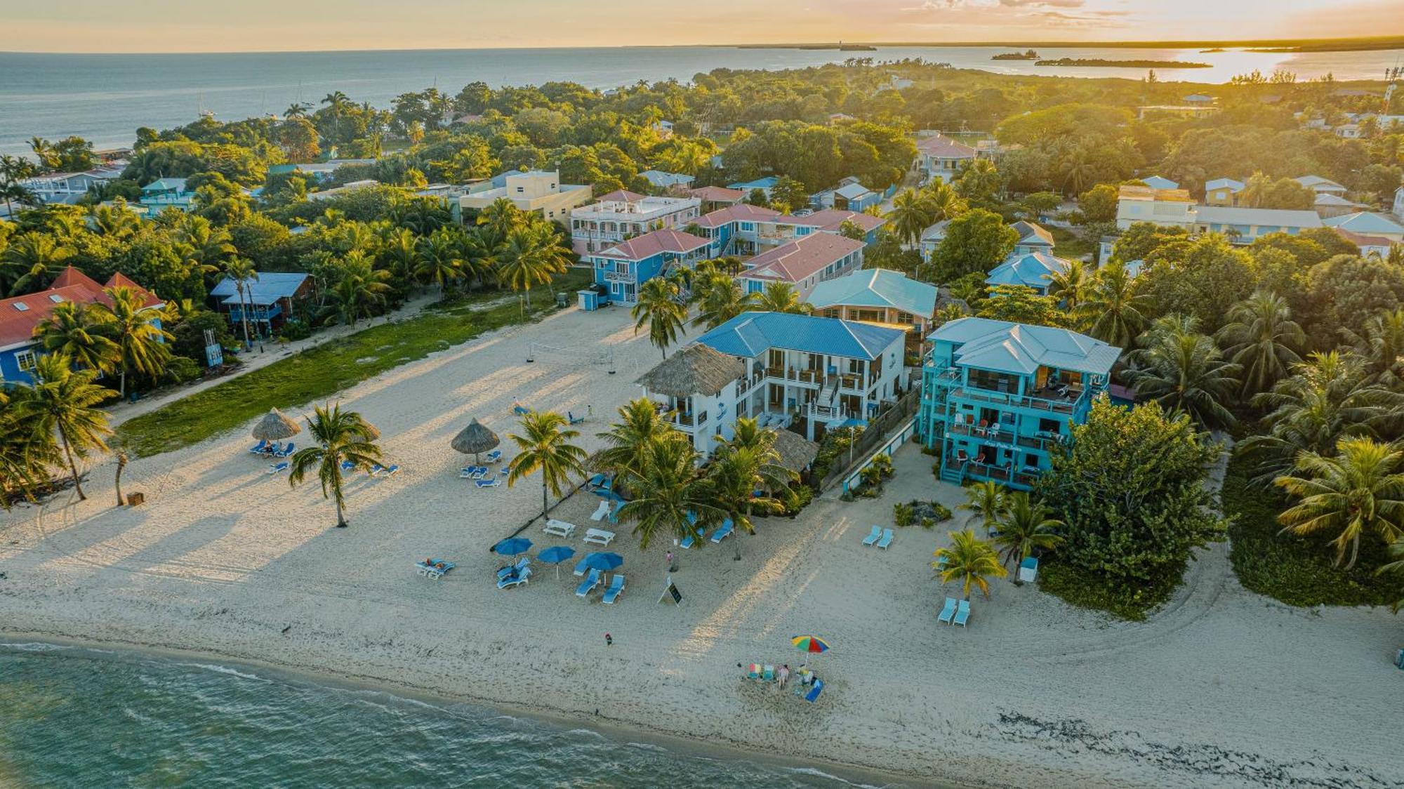 Ocean Breeze Hotel Placencia Bagian luar foto