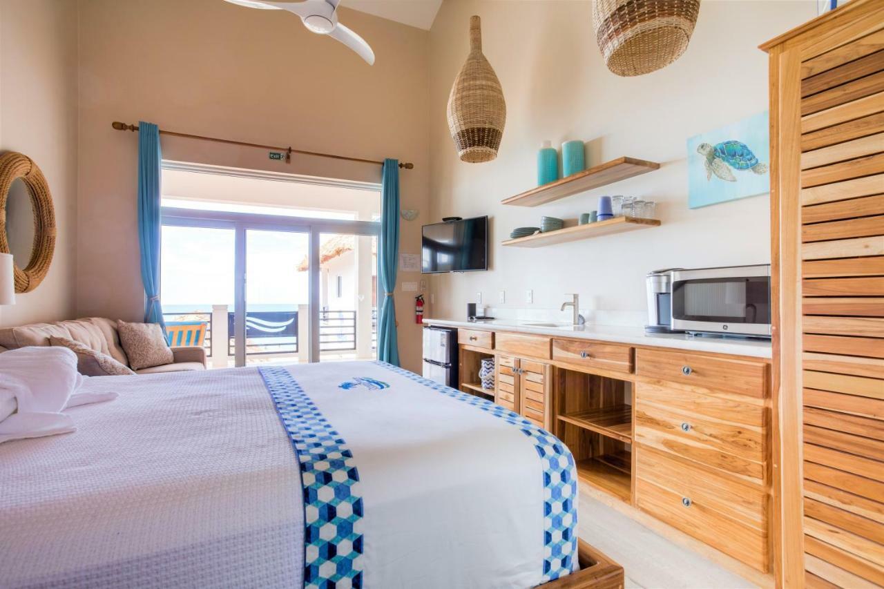 Ocean Breeze Hotel Placencia Bagian luar foto