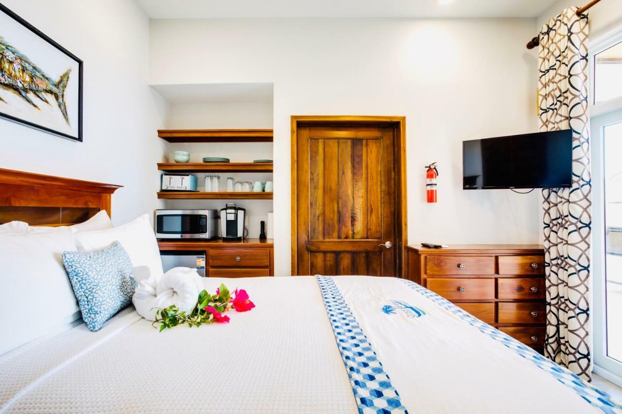 Ocean Breeze Hotel Placencia Bagian luar foto