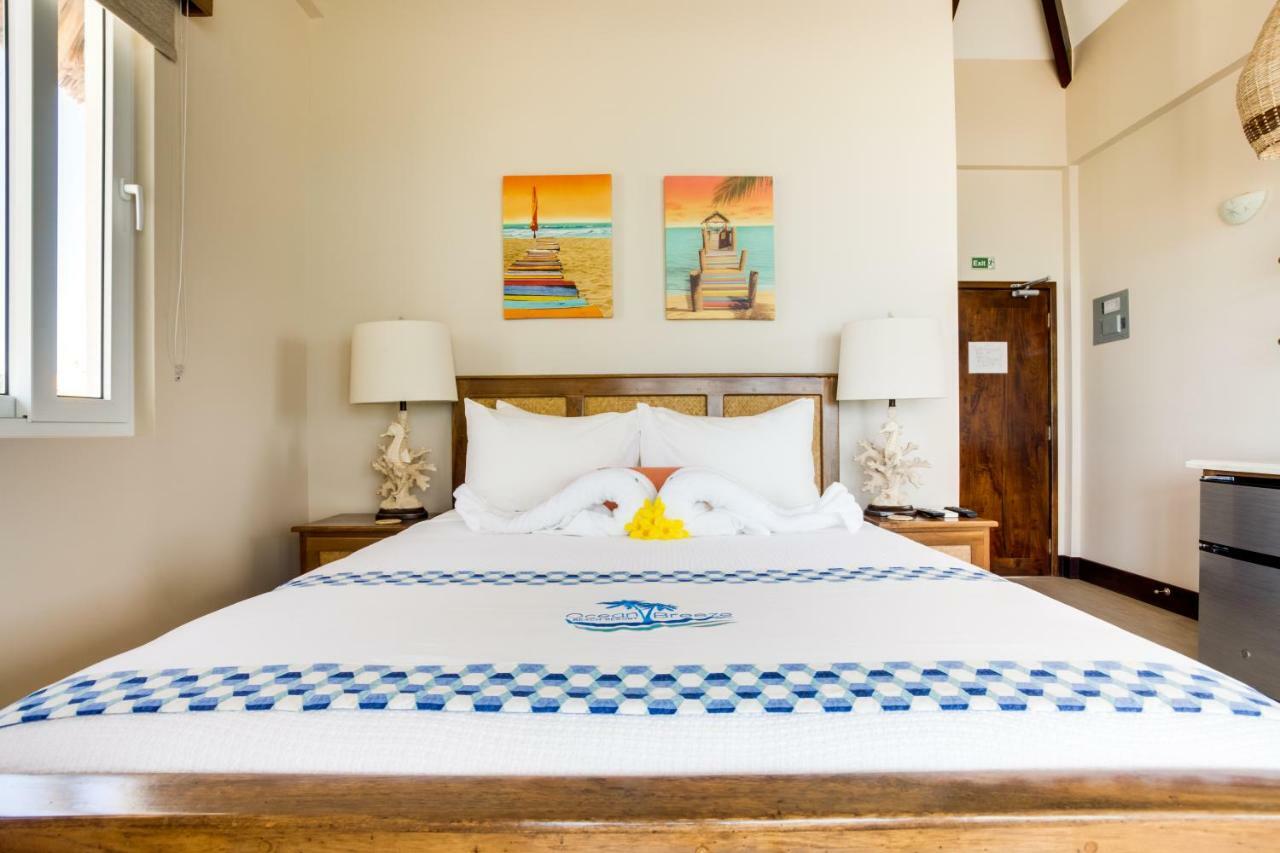 Ocean Breeze Hotel Placencia Bagian luar foto