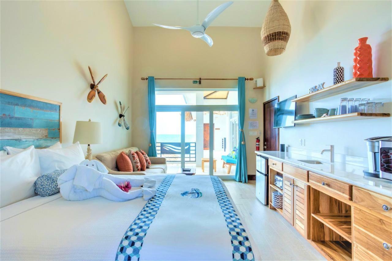 Ocean Breeze Hotel Placencia Bagian luar foto